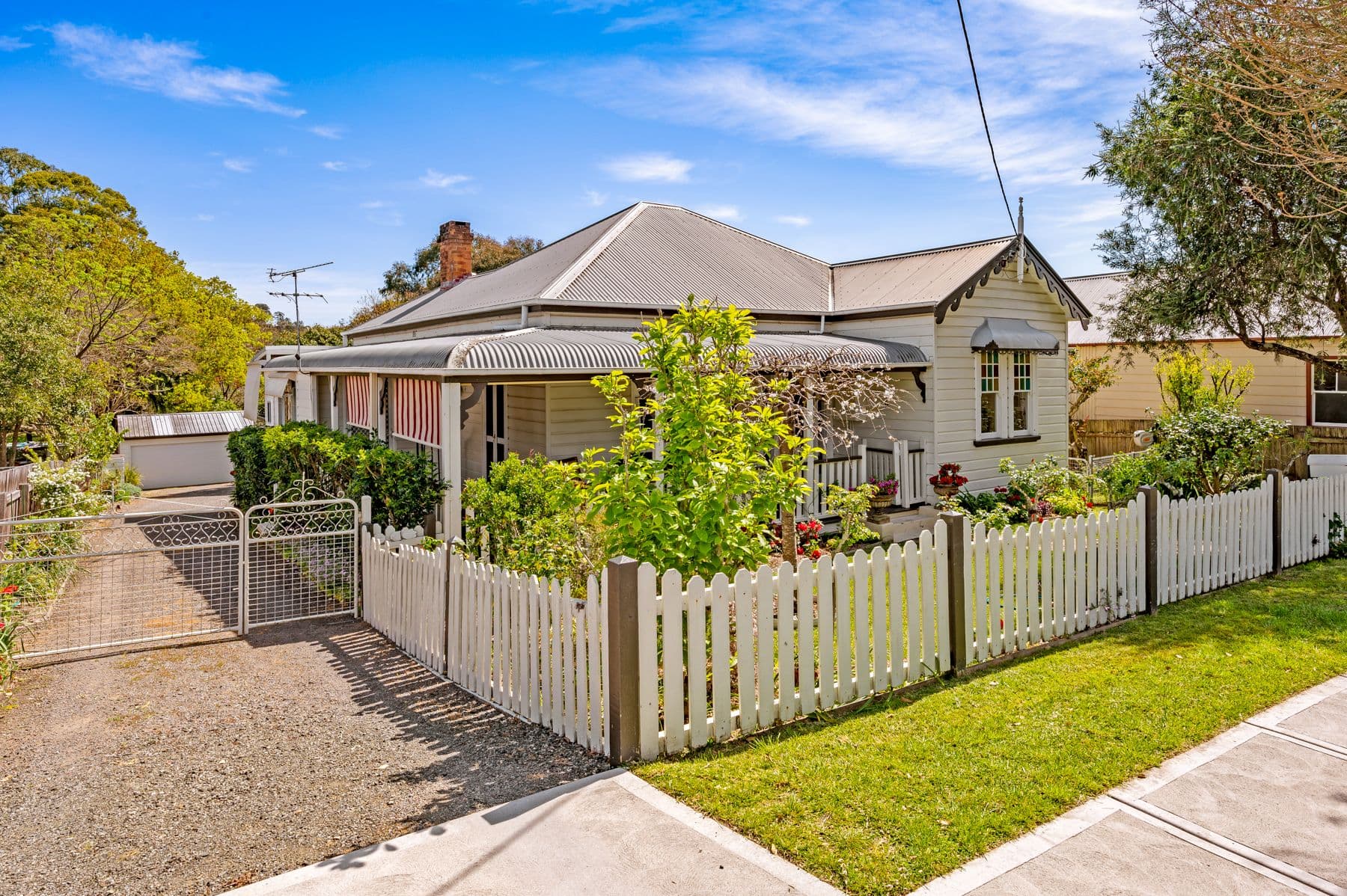 54 Dowling Street, Dungog NSW 2420, Dungog - Thumbnail 2