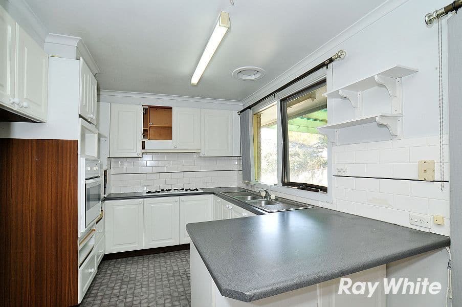 42 Brentwood Drive, WANTIRNA VIC 3152, Wantirna - Thumbnail 4