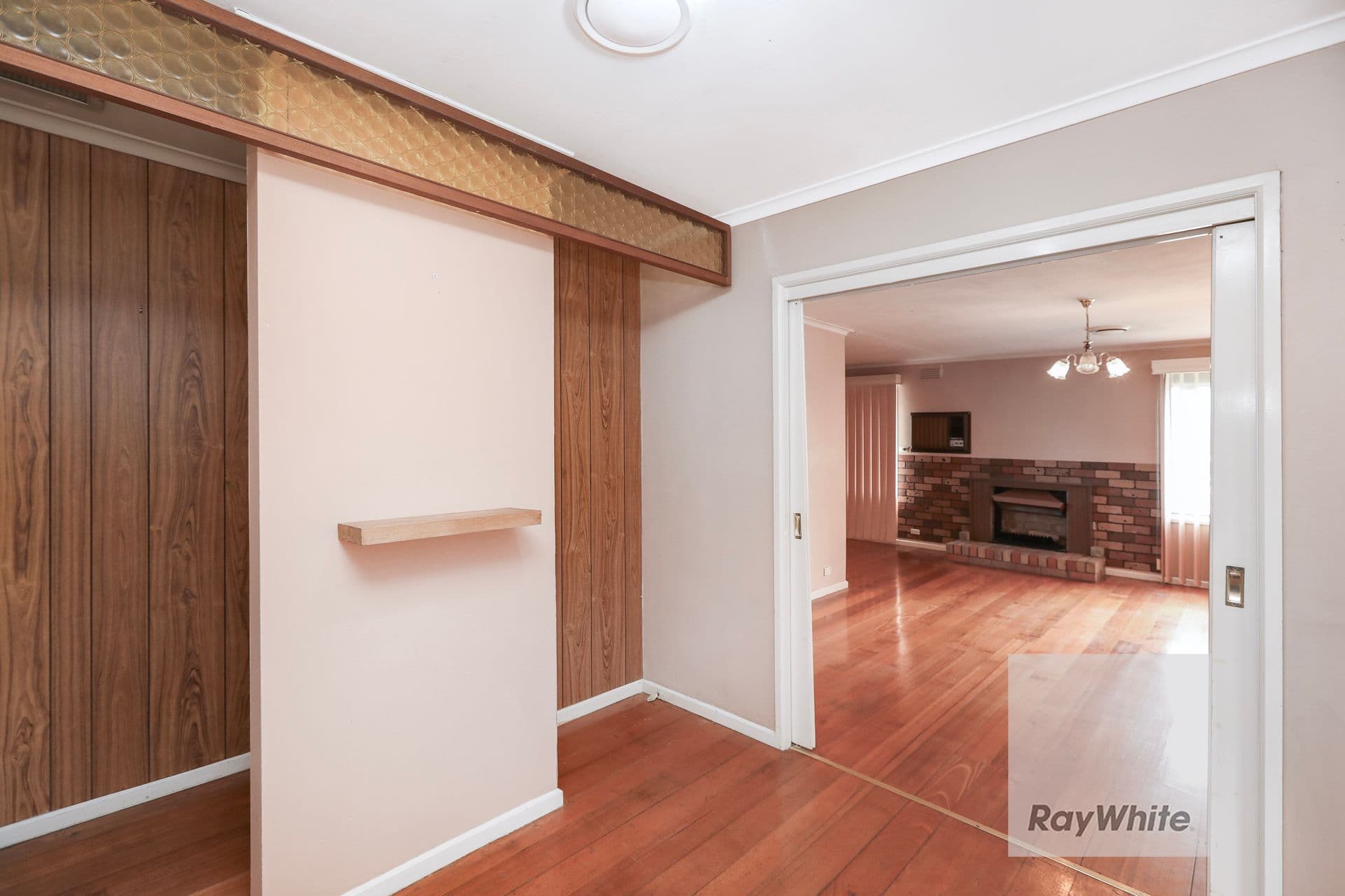 137 South Circular Road, Gladstone Park VIC 3043, Gladstone Park - Thumbnail 2