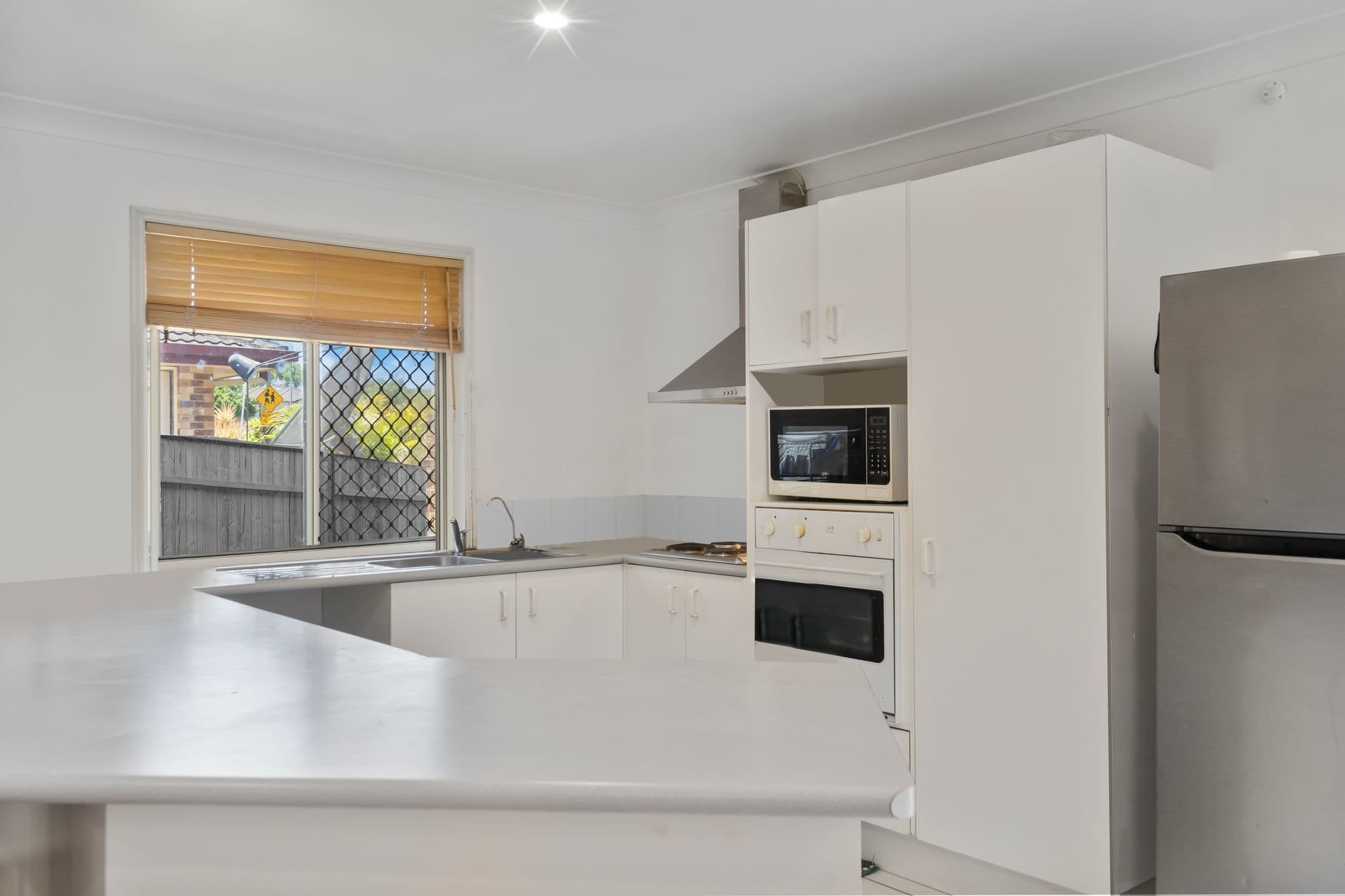 10 Tuberose Place, Calamvale QLD 4116, Calamvale - Thumbnail 4