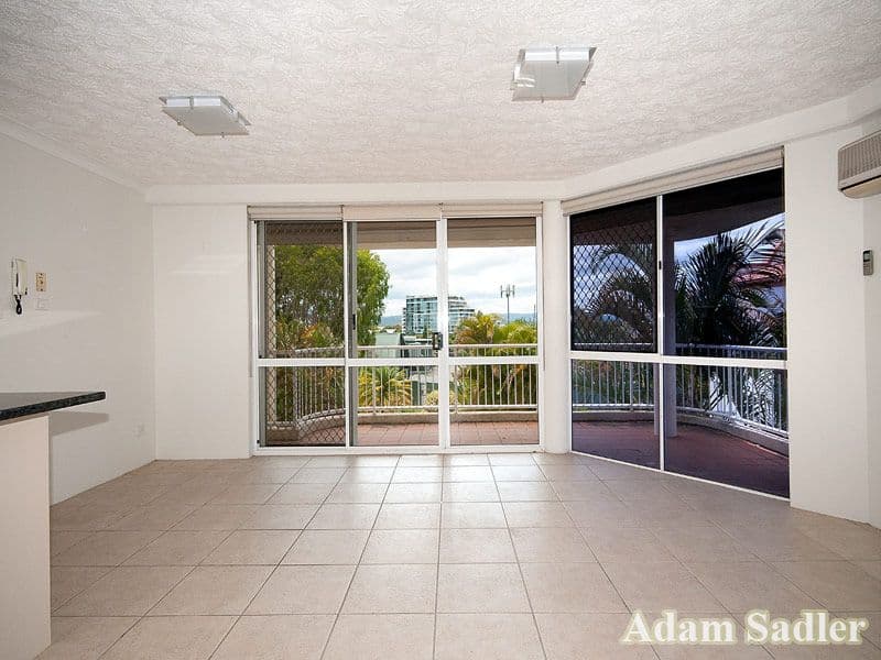 15 Jubilee Avenue, BROADBEACH QLD 4218, Broadbeach - Thumbnail 4