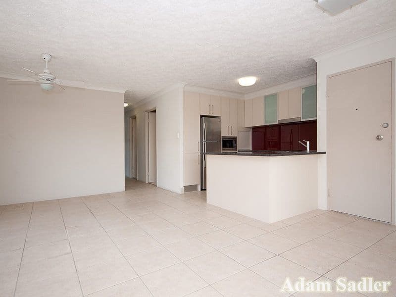 15 Jubilee Avenue, BROADBEACH QLD 4218, Broadbeach - Thumbnail 6