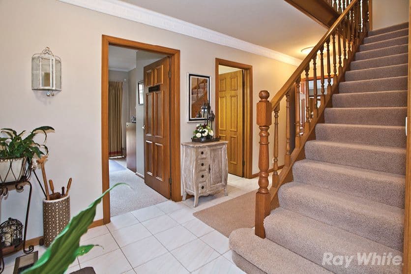 7 Patrick Court, WHEELERS HILL VIC 3150, Wheelers Hill - Thumbnail 2