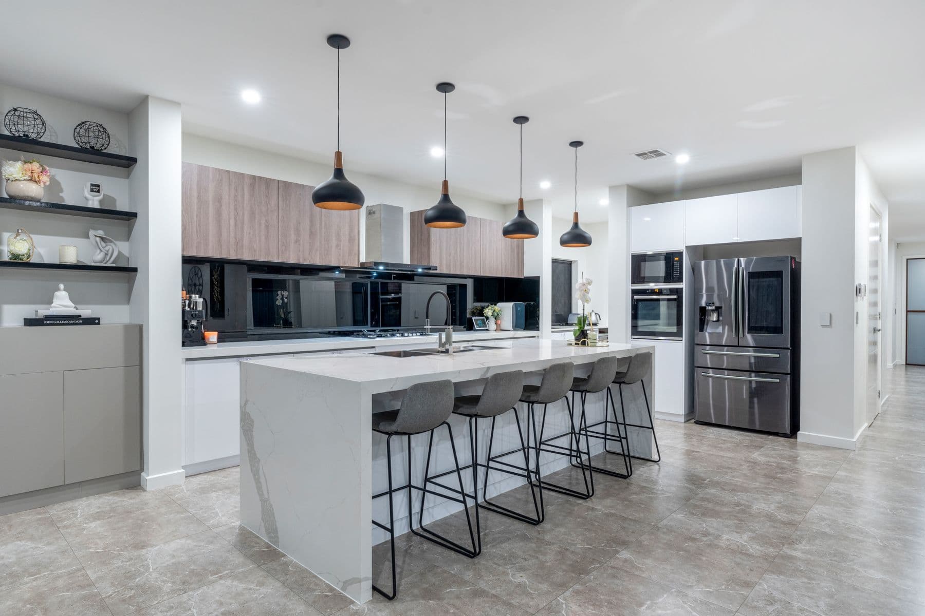 9 Hamersley Road, Craigieburn VIC 3064, Craigieburn - Thumbnail 7