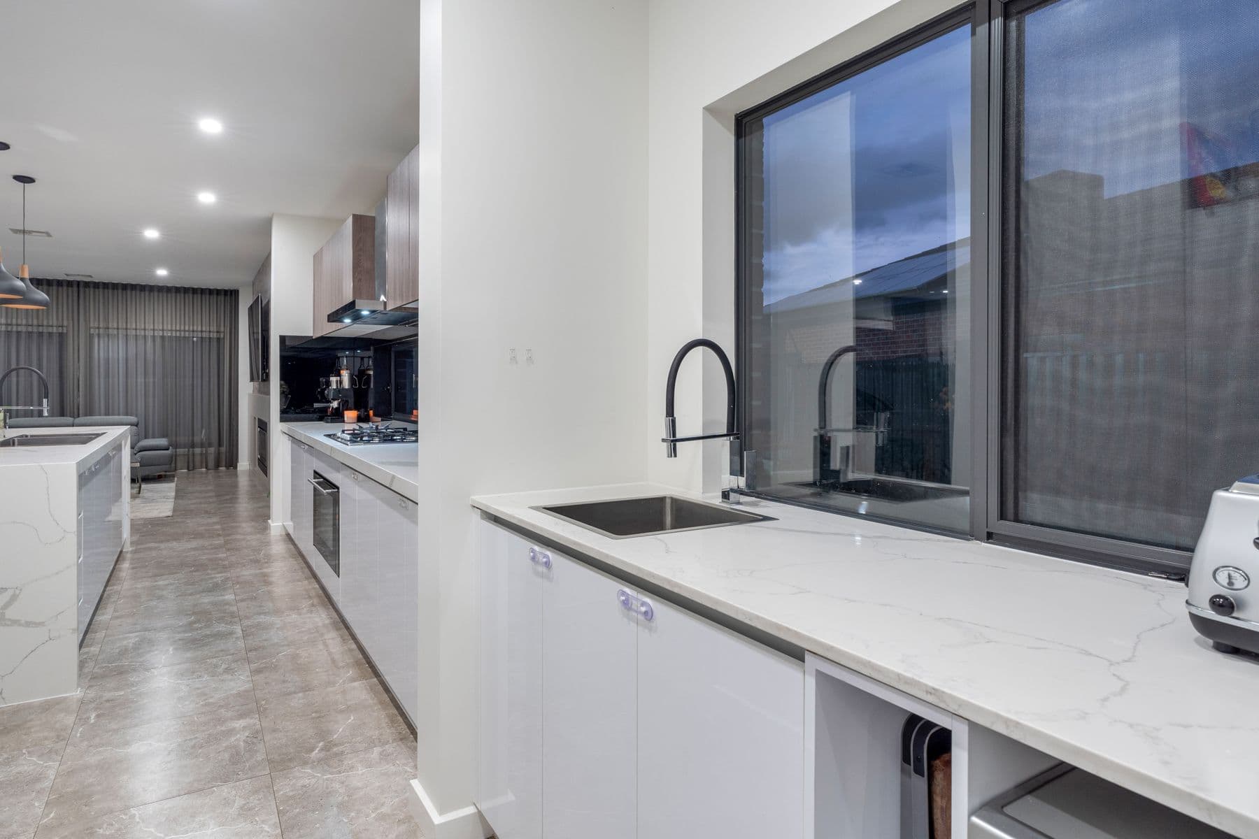 9 Hamersley Road, Craigieburn VIC 3064, Craigieburn - Thumbnail 8