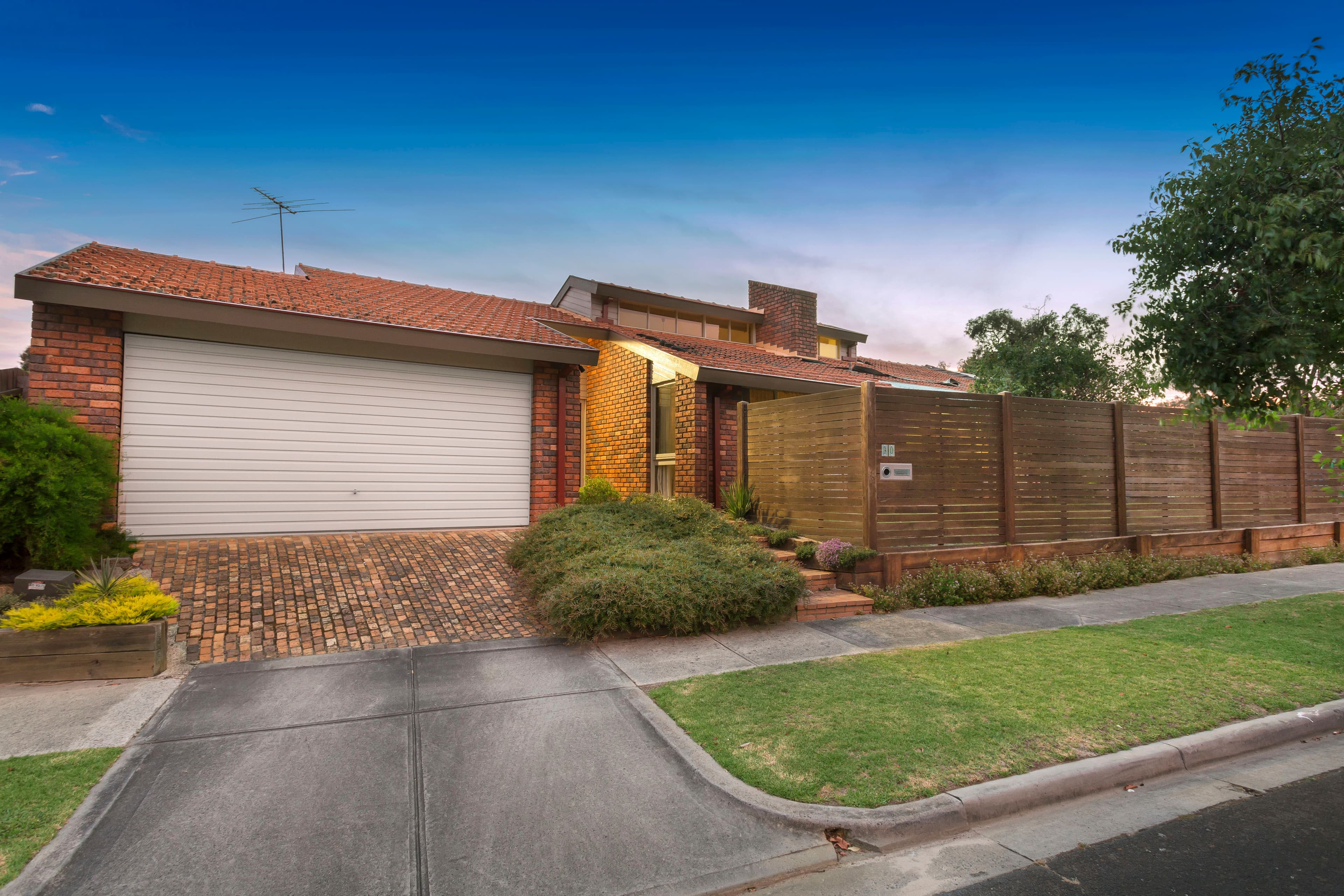 30 Raphael Crescent, Frankston VIC 3199, Frankston - Image 1