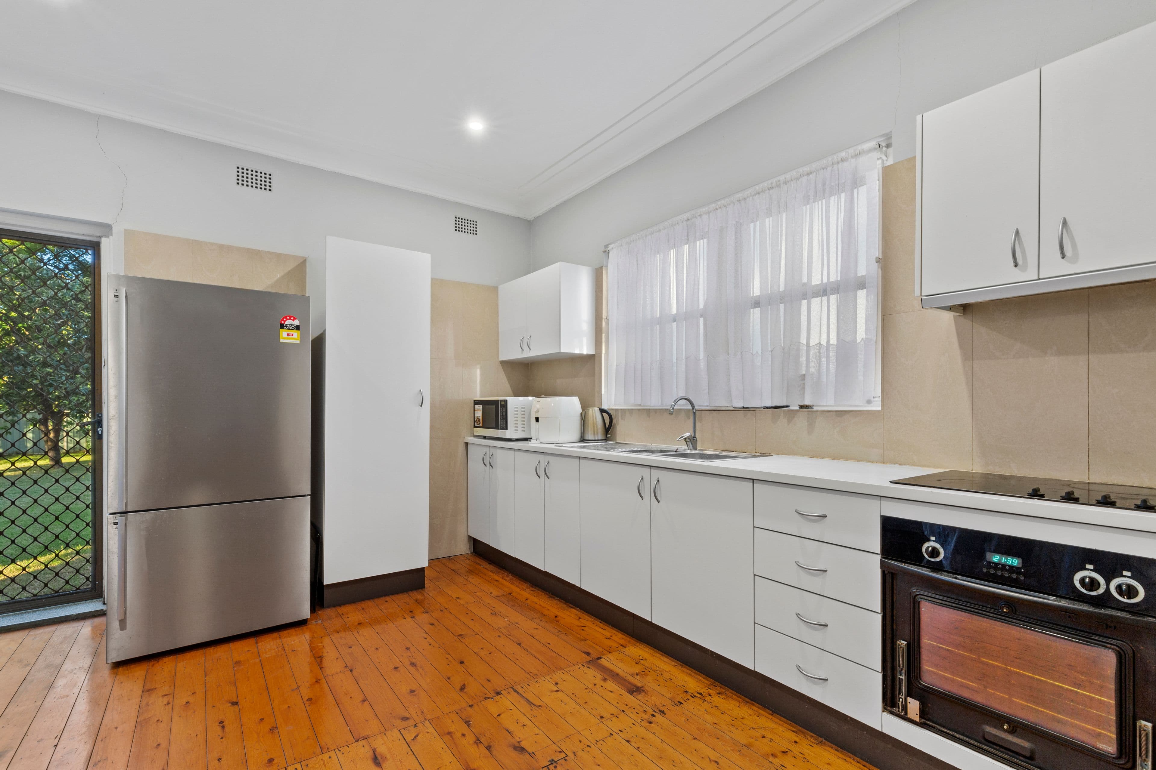 130 Bassett Street, Hurstville NSW 2220, Hurstville - Thumbnail 6