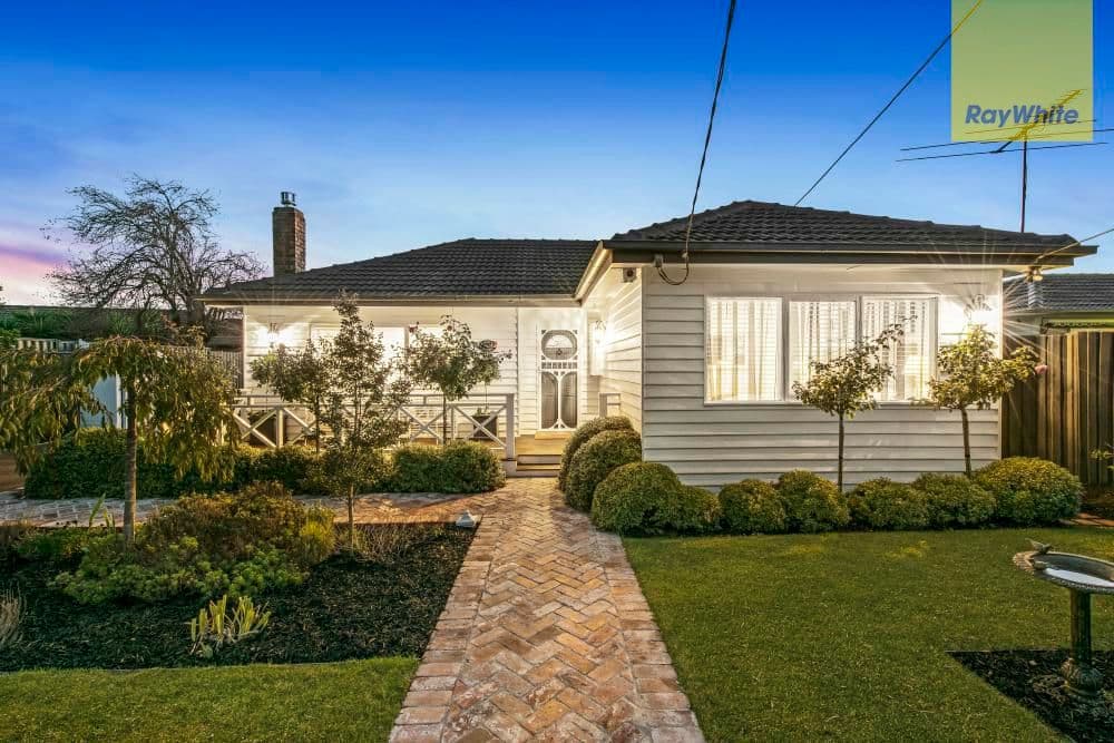 307
                La Trobe
                Street
            
            
            
            redan
            
            
            VIC,
            3350, Redan - Image 1