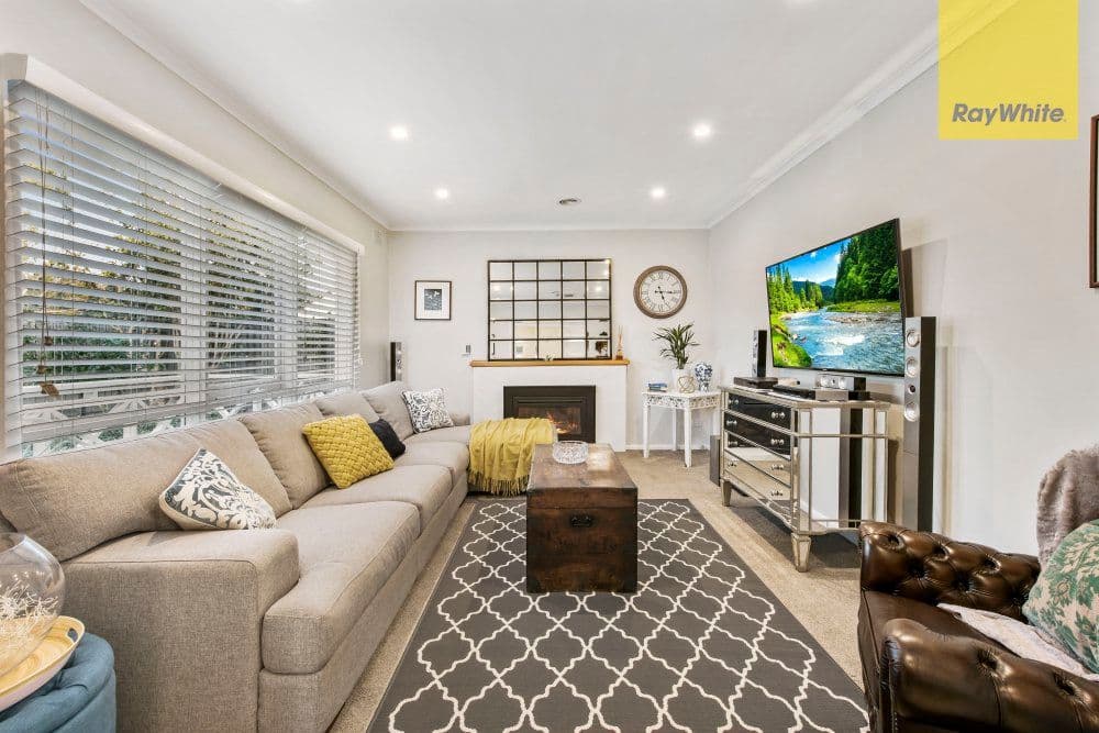 307
                La Trobe
                Street
            
            
            
            redan
            
            
            VIC,
            3350, Redan - Thumbnail 3