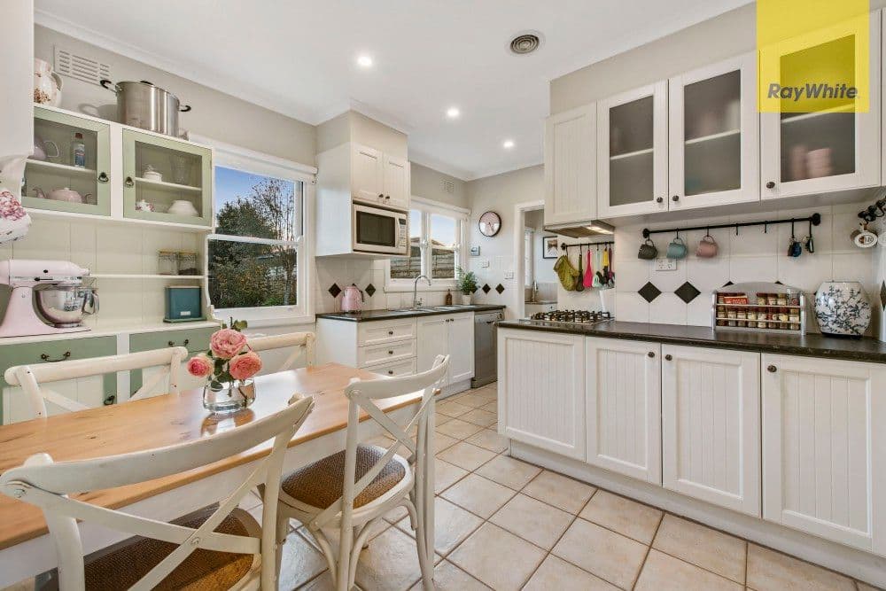 307
                La Trobe
                Street
            
            
            
            redan
            
            
            VIC,
            3350, Redan - Thumbnail 4