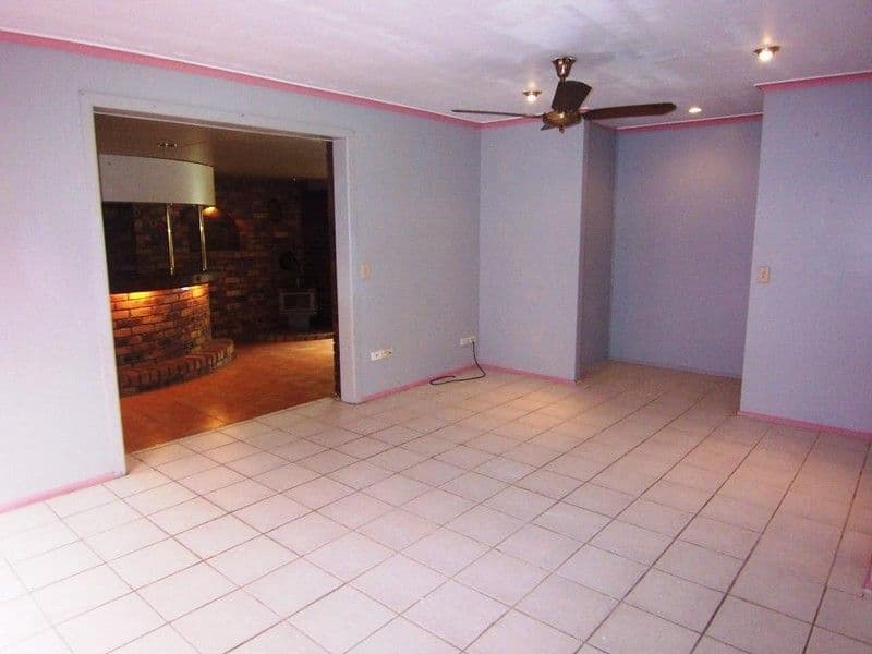 6 Village Drive, DAISY HILL QLD 4127, Daisy Hill - Thumbnail 3