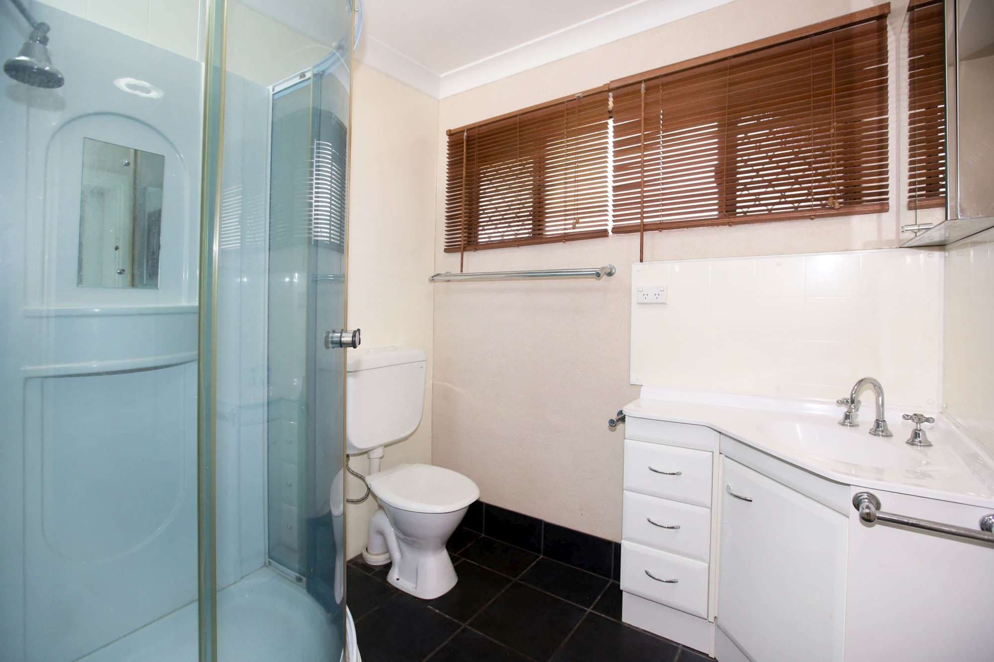 135 Yolanda Drive, Annandale QLD 4814, Annandale - Thumbnail 3