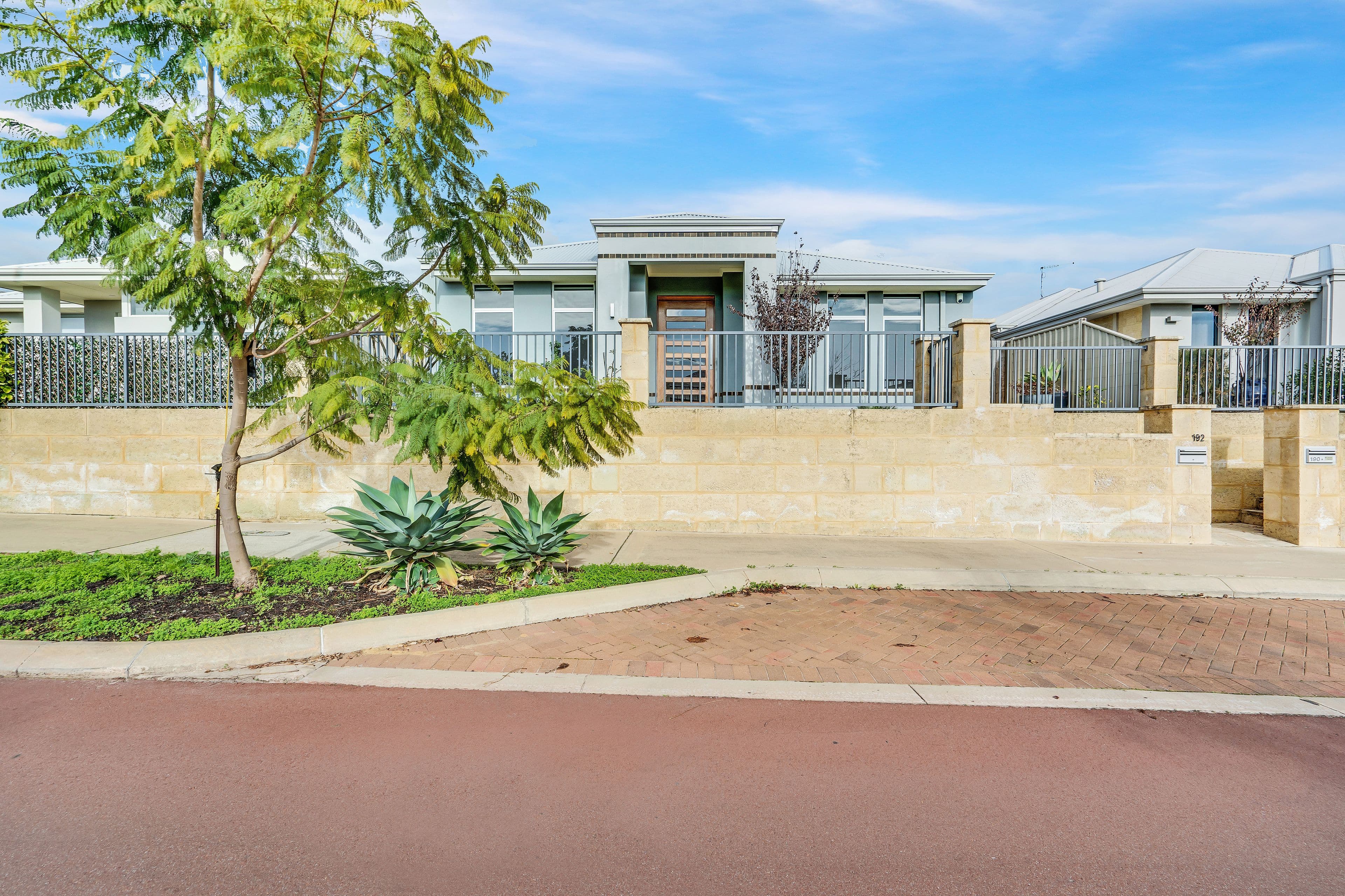 192 Pebble Beach Boulevard, Meadow Springs WA 6210, Meadow Springs - Image 1