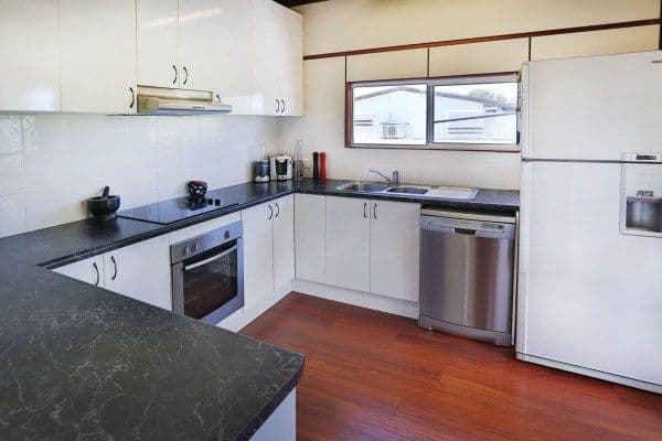 14 Nowland Avenue, CRANBROOK QLD 4814, Cranbrook - Thumbnail 4