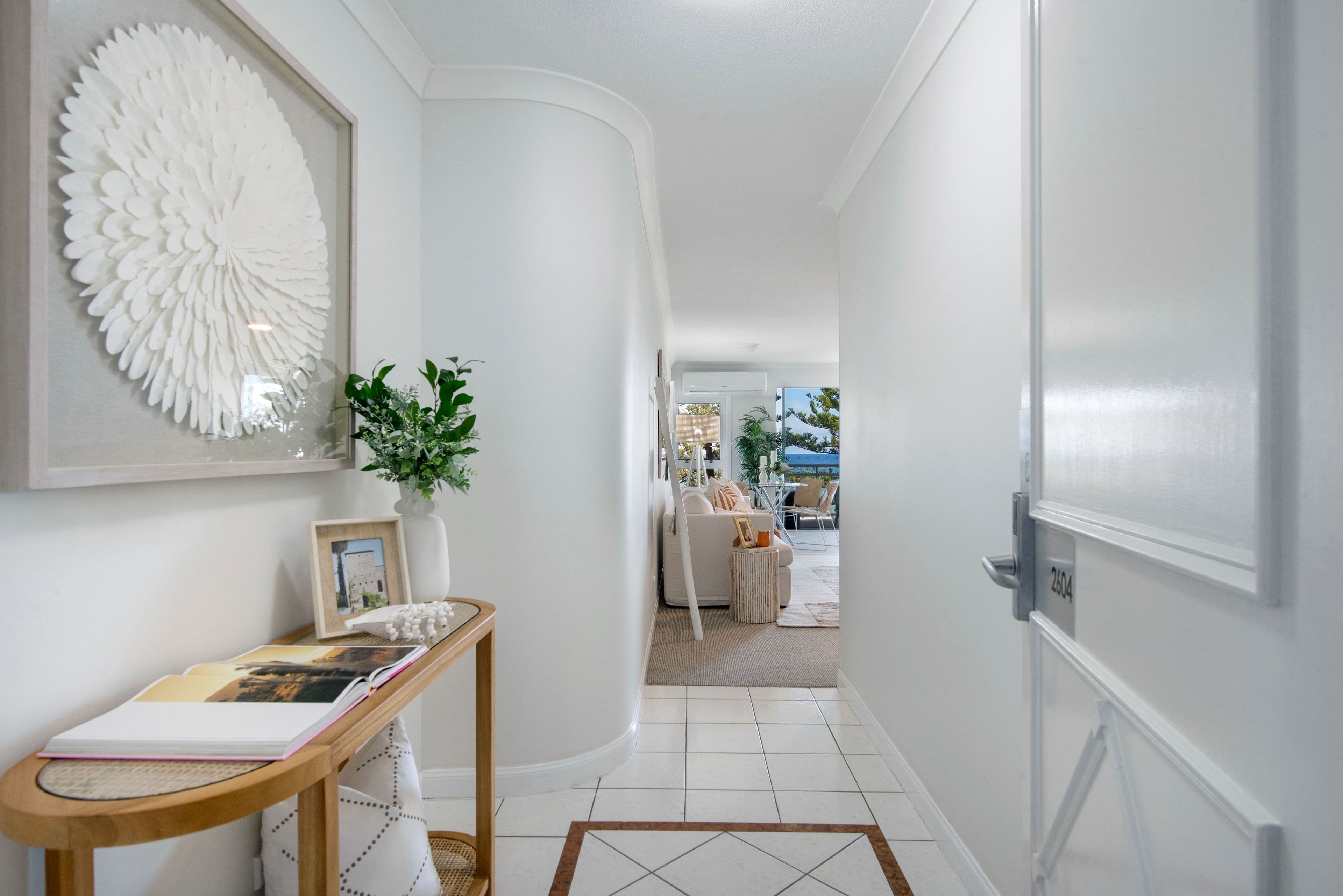 220 The Esplanade, Burleigh Heads QLD 4220, Burleigh Heads - Thumbnail 5