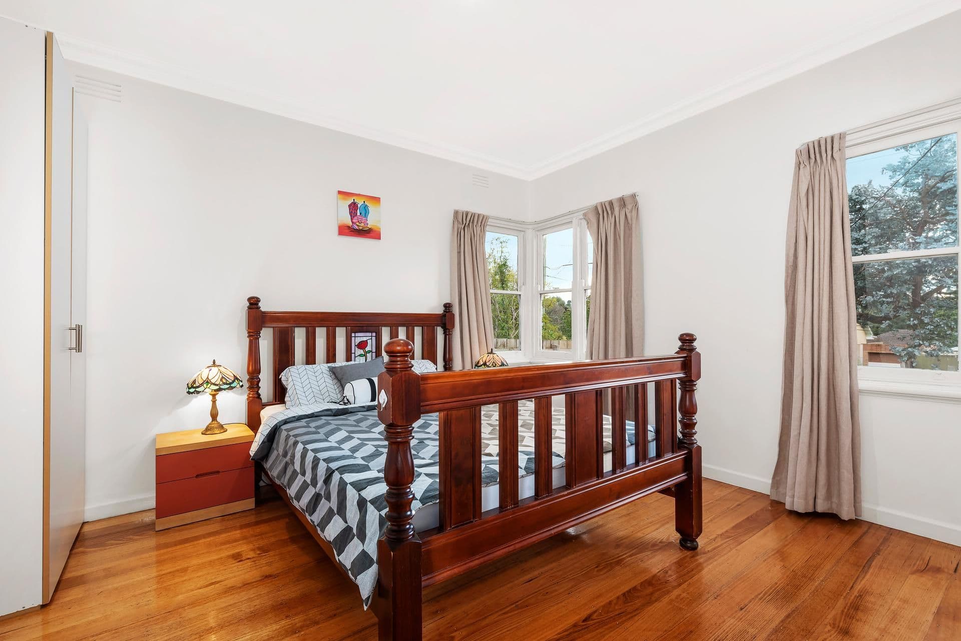 23 Inverness Avenue, Burwood VIC 3125, Burwood - Thumbnail 3