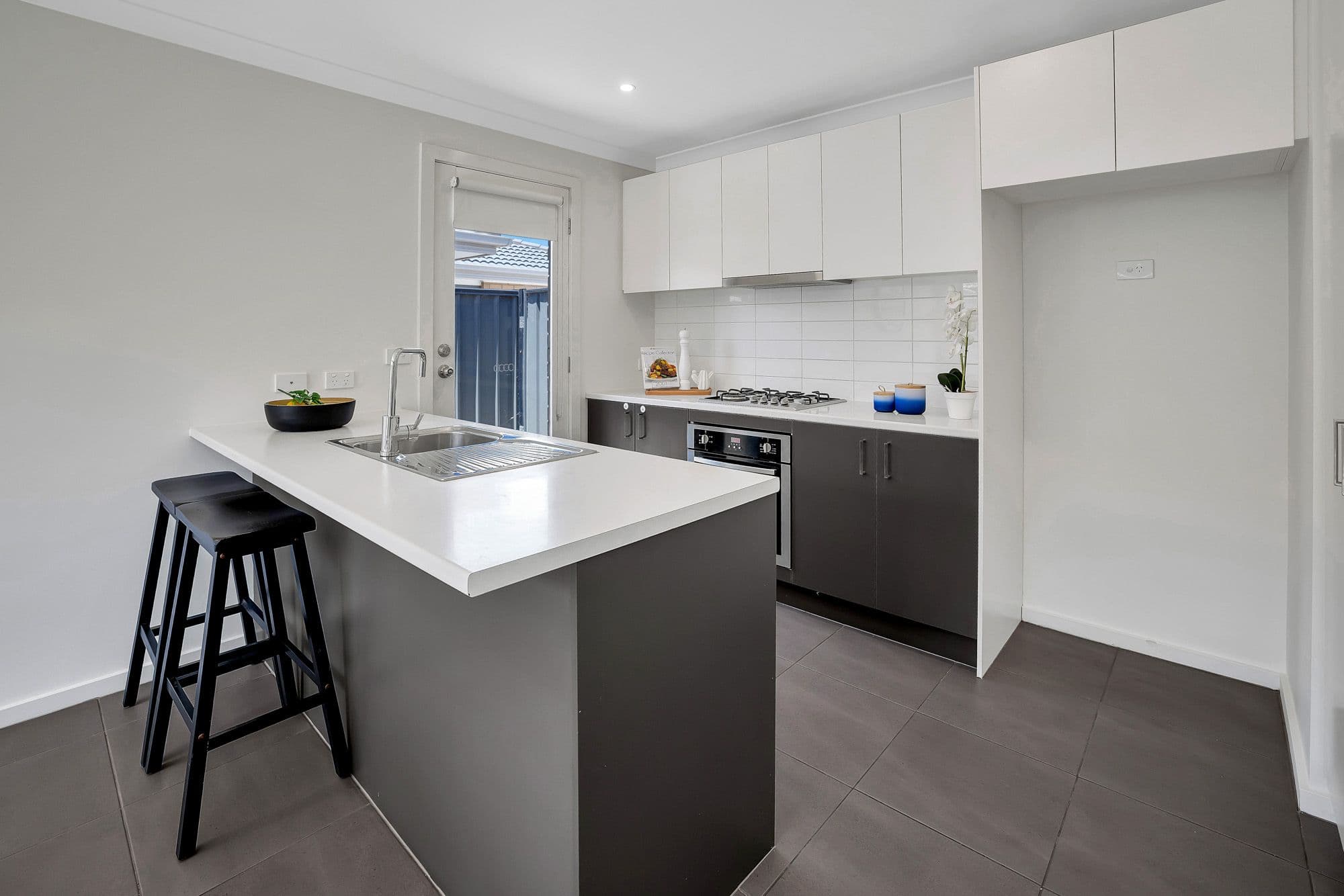 551 Tarneit Road, Hoppers Crossing VIC 3029, Hoppers Crossing - Thumbnail 2