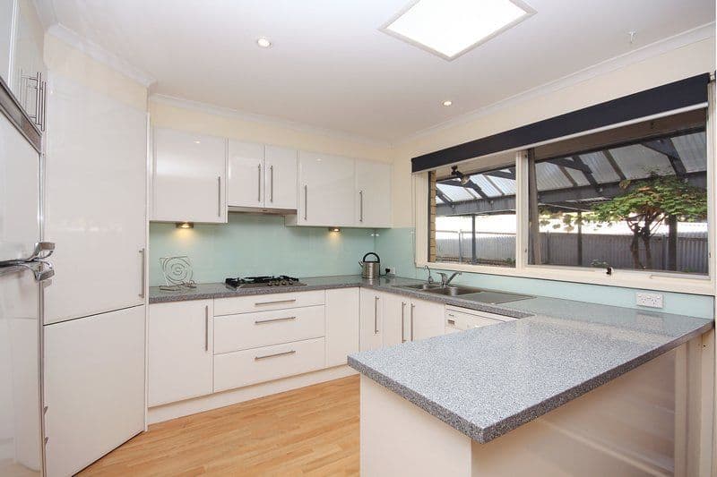 3 Emerald Court, ATHELSTONE SA 5076, Athelstone - Thumbnail 2