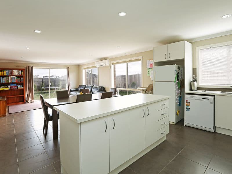 31 Hamish Drive, Bannockburn VIC 3331, Bannockburn - Thumbnail 5