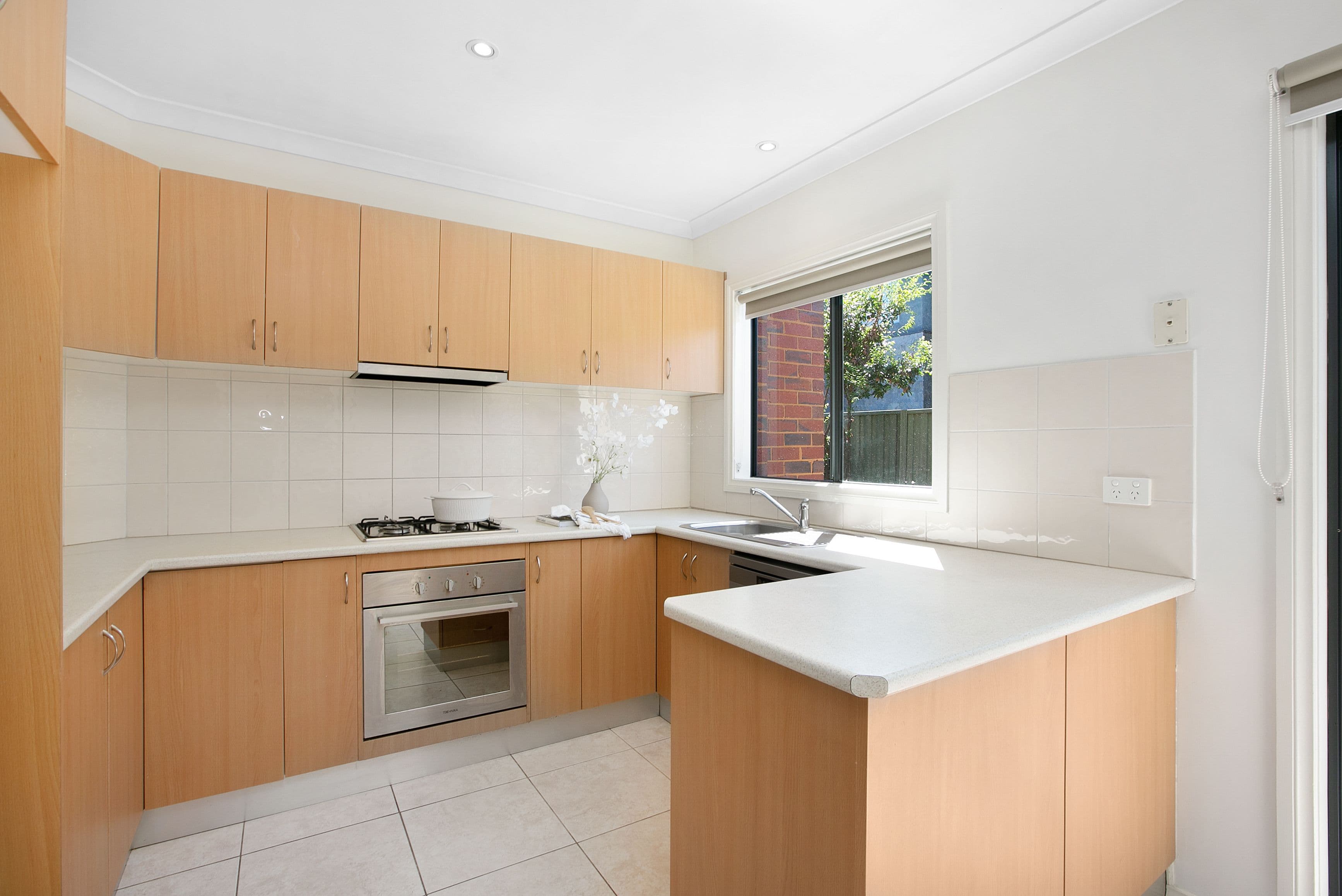 49 Orrong Avenue, Reservoir VIC 3073, Reservoir - Thumbnail 4