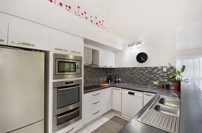 8 Paxton Street, North Ward QLD 4810, North Ward - Thumbnail 3