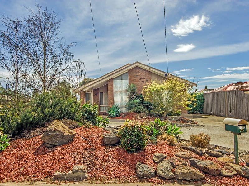 15 Angela Drive, HOPPERS CROSSING VIC 3029, Hoppers Crossing - Thumbnail 2