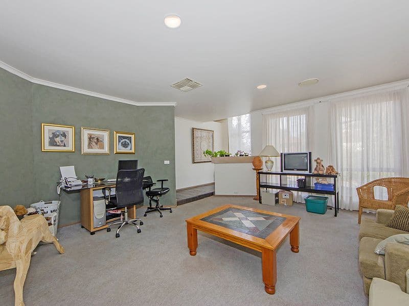 15 Angela Drive, HOPPERS CROSSING VIC 3029, Hoppers Crossing - Thumbnail 3