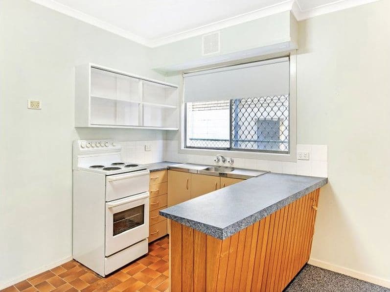 84 Albatross Avenue, Mermaid Beach QLD 4218, Mermaid Beach - Thumbnail 3