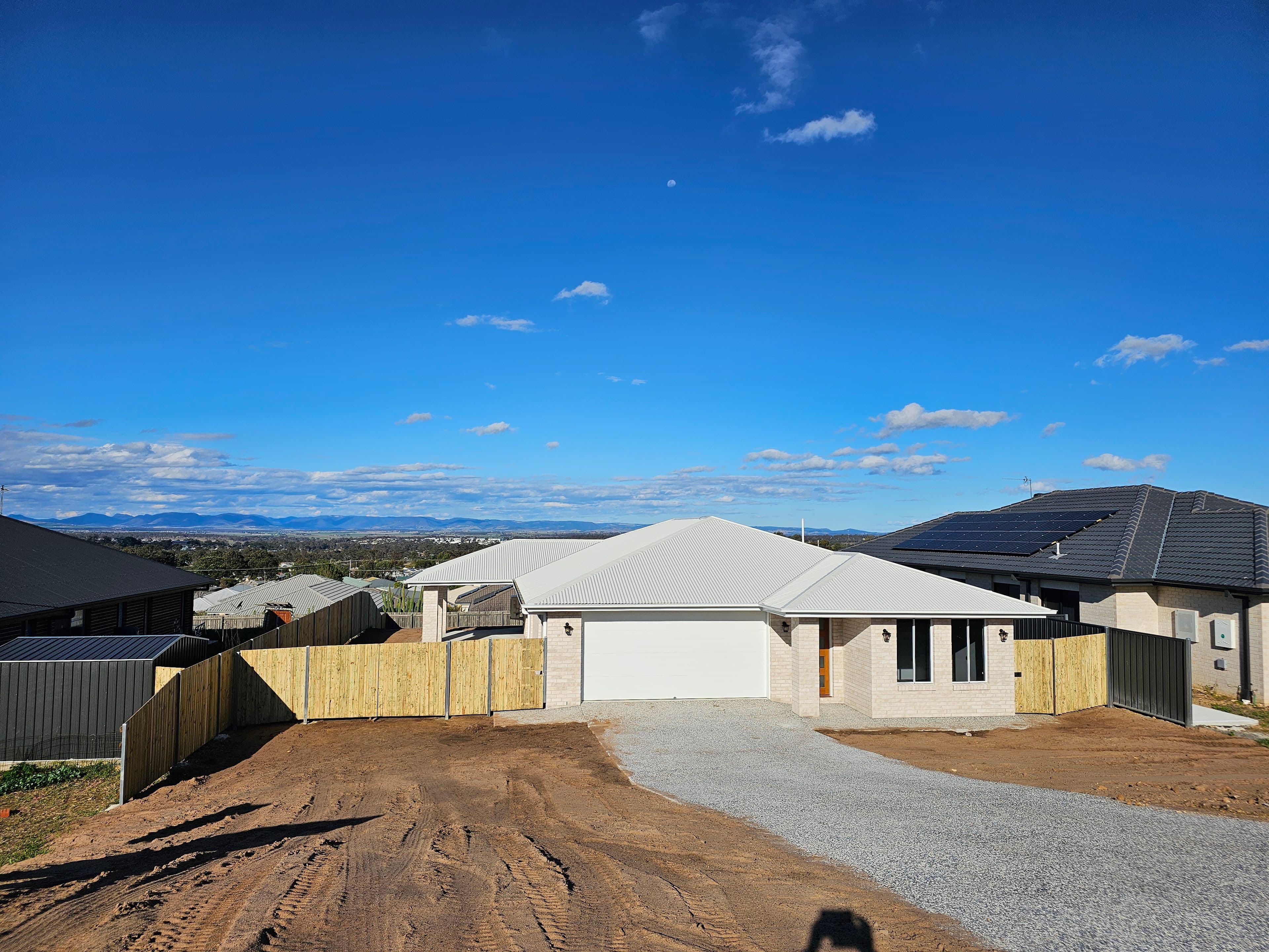 10 Chant Drive, Rosenthal Heights QLD 4370, Rosenthal Heights - Thumbnail 2