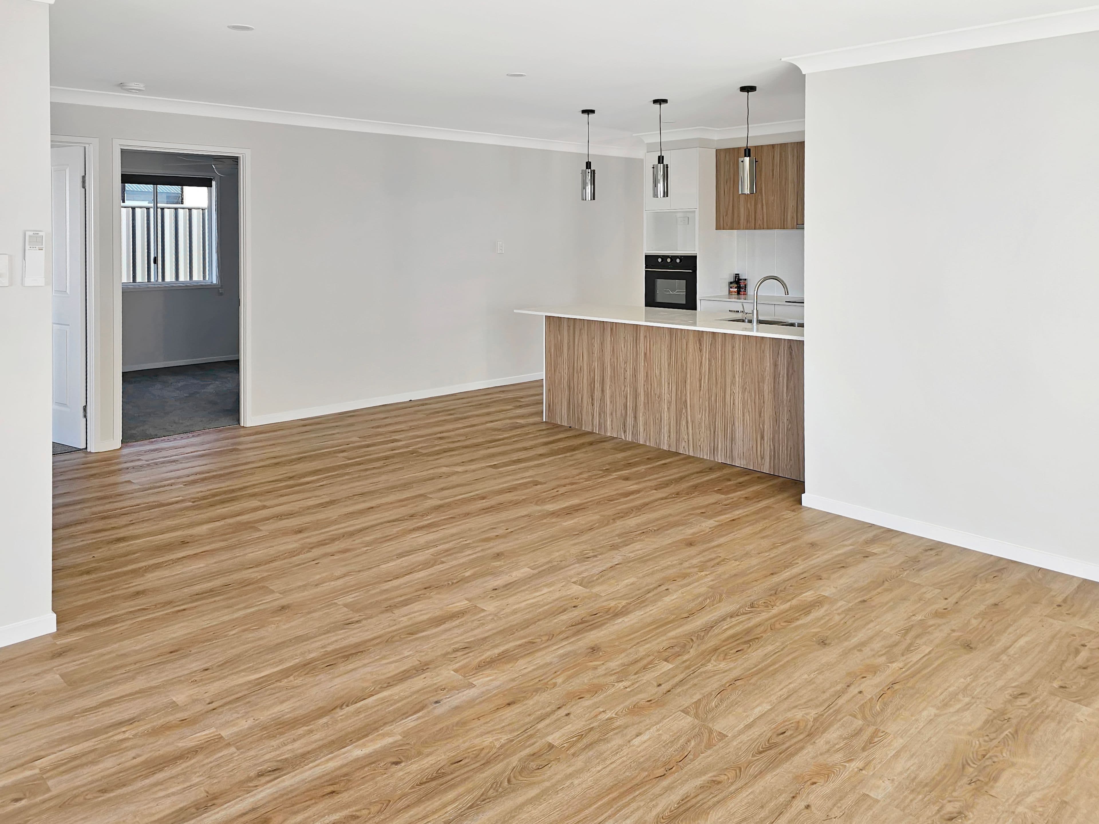 10 Chant Drive, Rosenthal Heights QLD 4370, Rosenthal Heights - Thumbnail 4