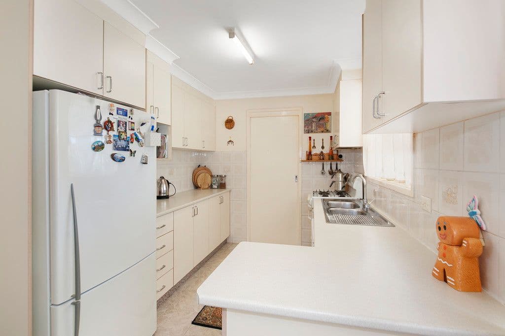 126 Mimosa Road, BOSSLEY PARK NSW 2176, Bossley Park - Thumbnail 4
