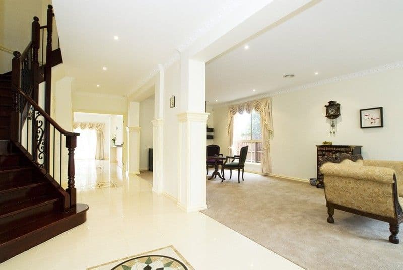 11 NYANDA Court, CROYDON VIC 3136, Croydon - Thumbnail 2