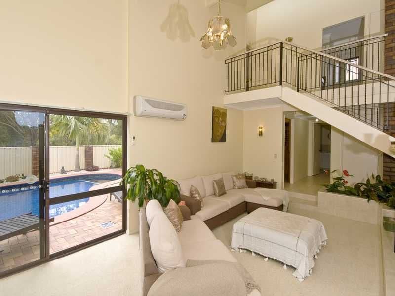 1 Chestnut Street, ELANORA QLD 4221, Elanora - Thumbnail 6