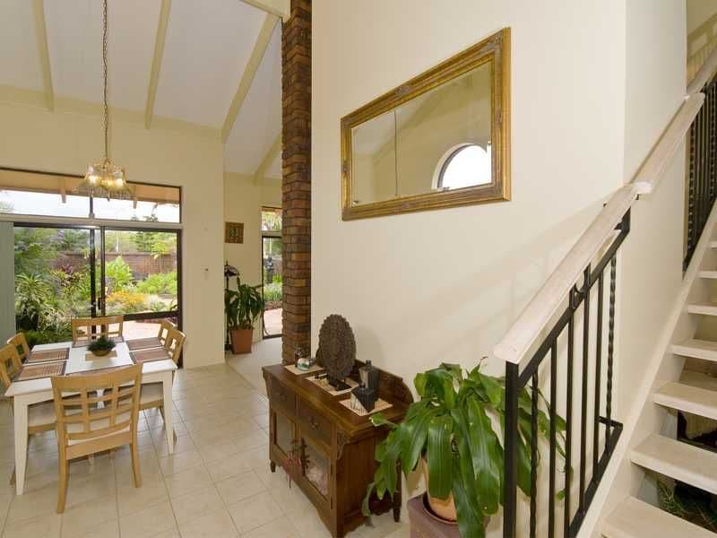 1 Chestnut Street, ELANORA QLD 4221, Elanora - Thumbnail 7