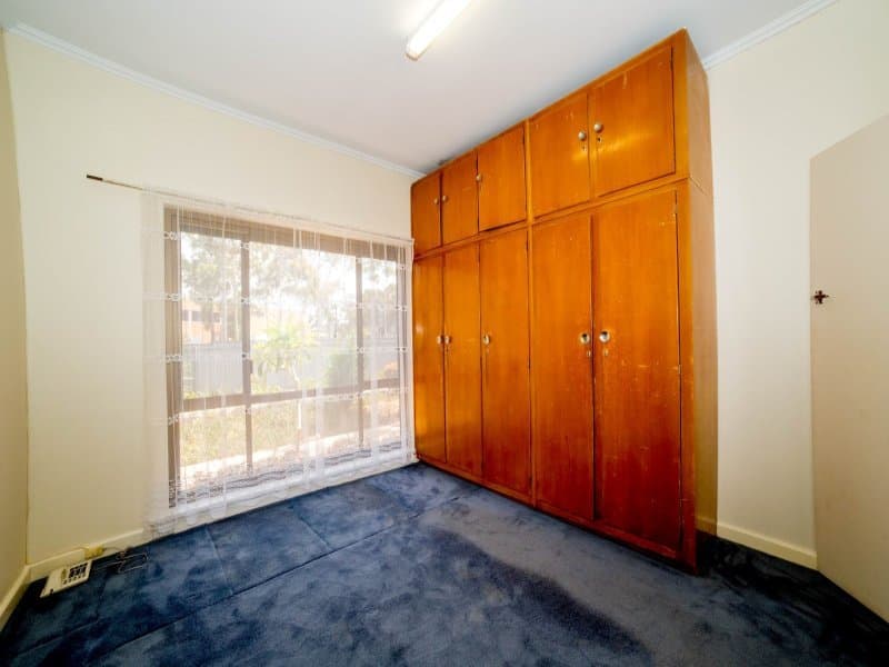 211 Sturt Road, Seacombe Gardens - Thumbnail 4