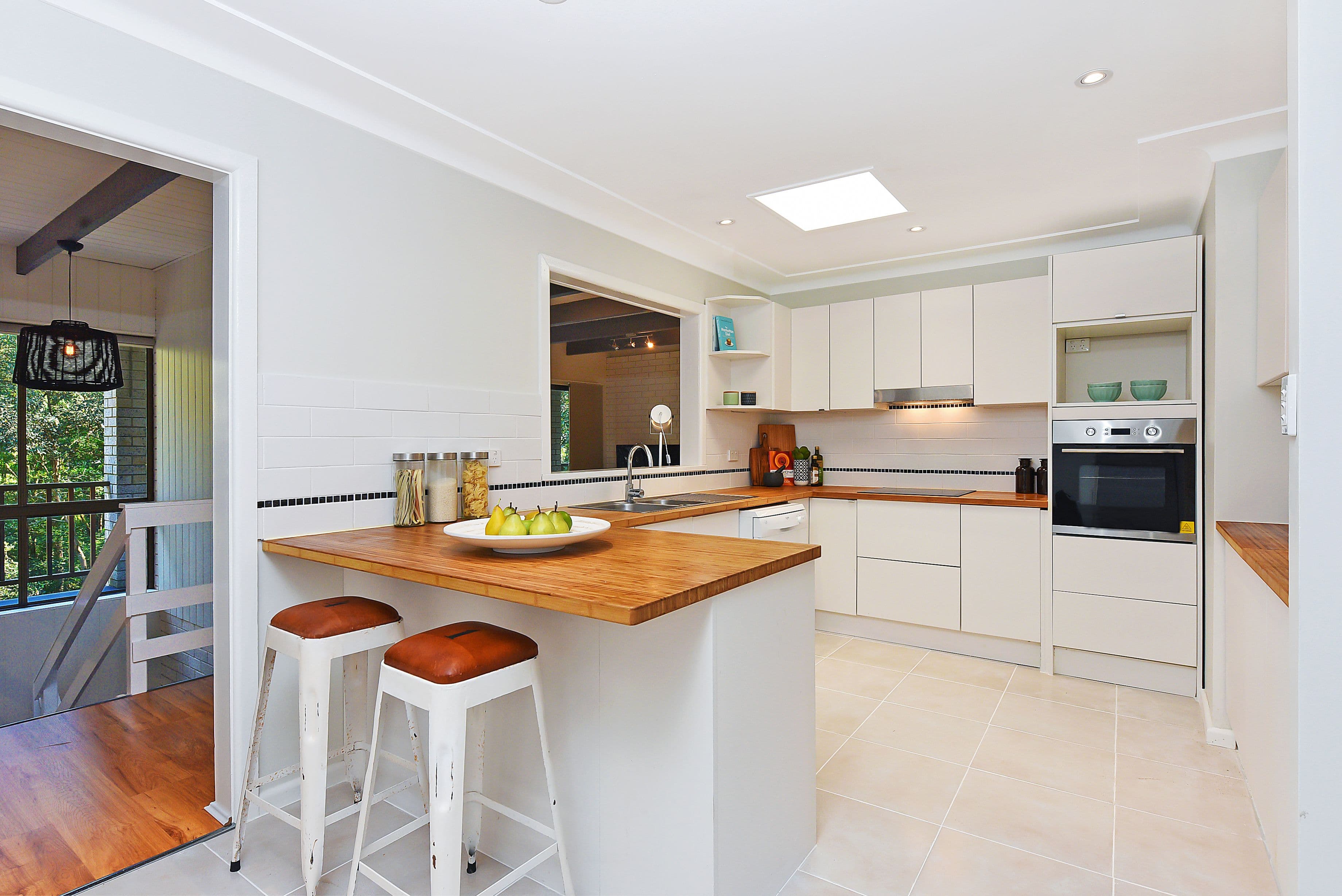 18 Cypress Street, Normanhurst - Thumbnail 2