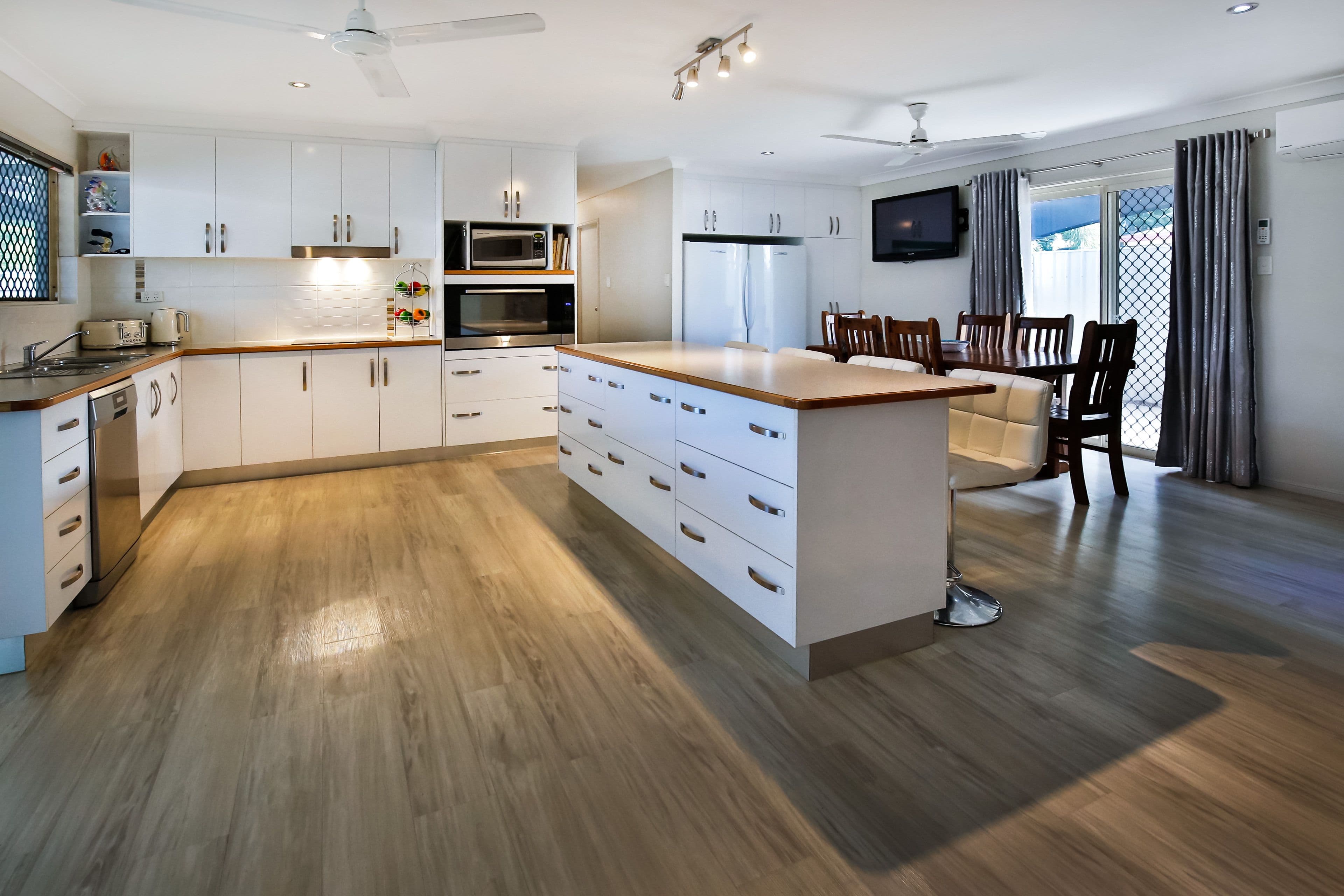 7 Barnaby Court, Burdell QLD 4818, Burdell - Image 1