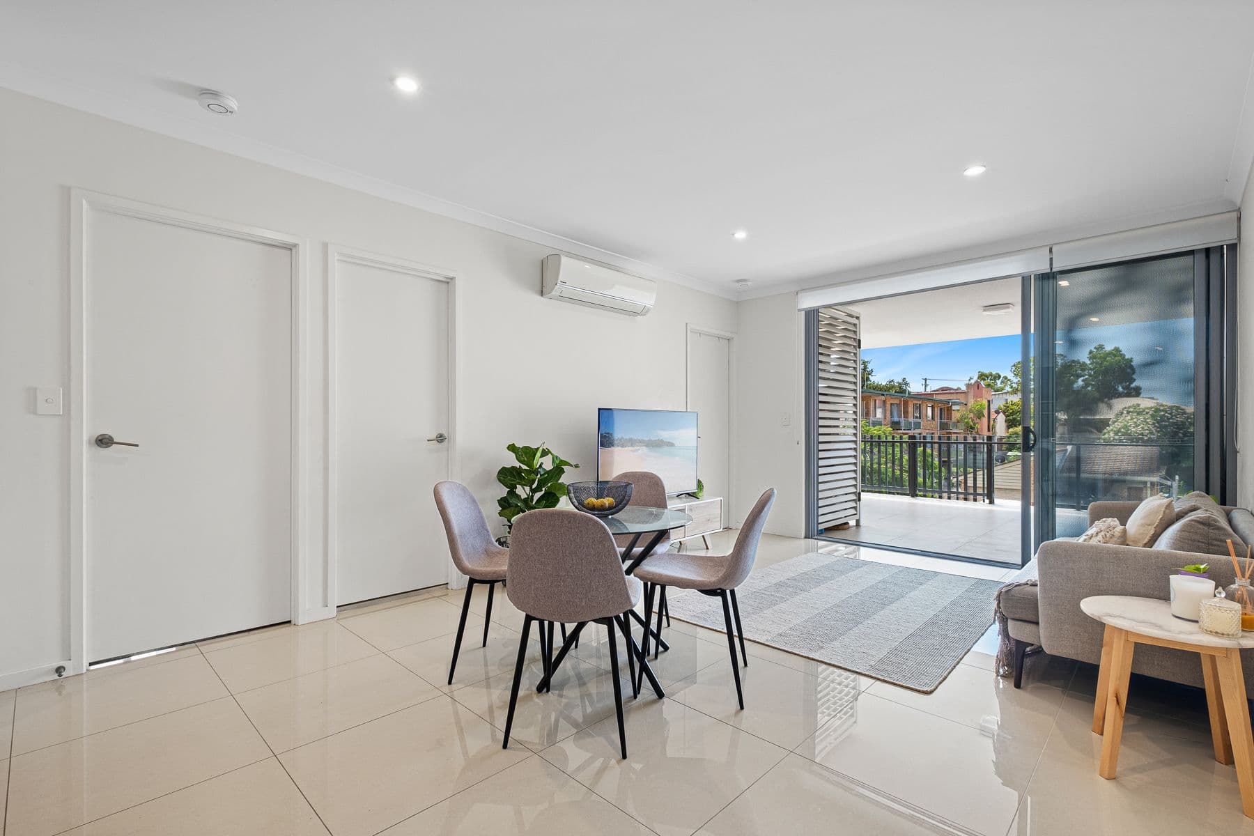 13-15 Isedale Street, Wooloowin QLD 4030, Wooloowin - Thumbnail 2