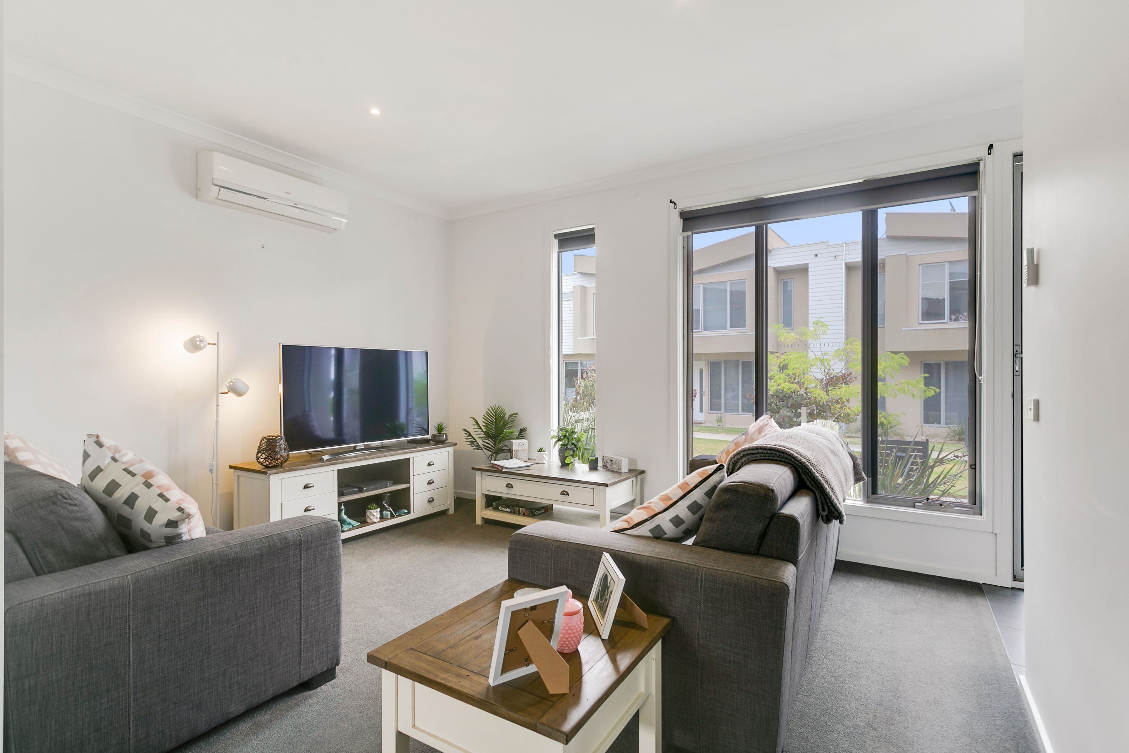 8 Nanea Path, Cranbourne VIC 3977, Cranbourne - Thumbnail 3