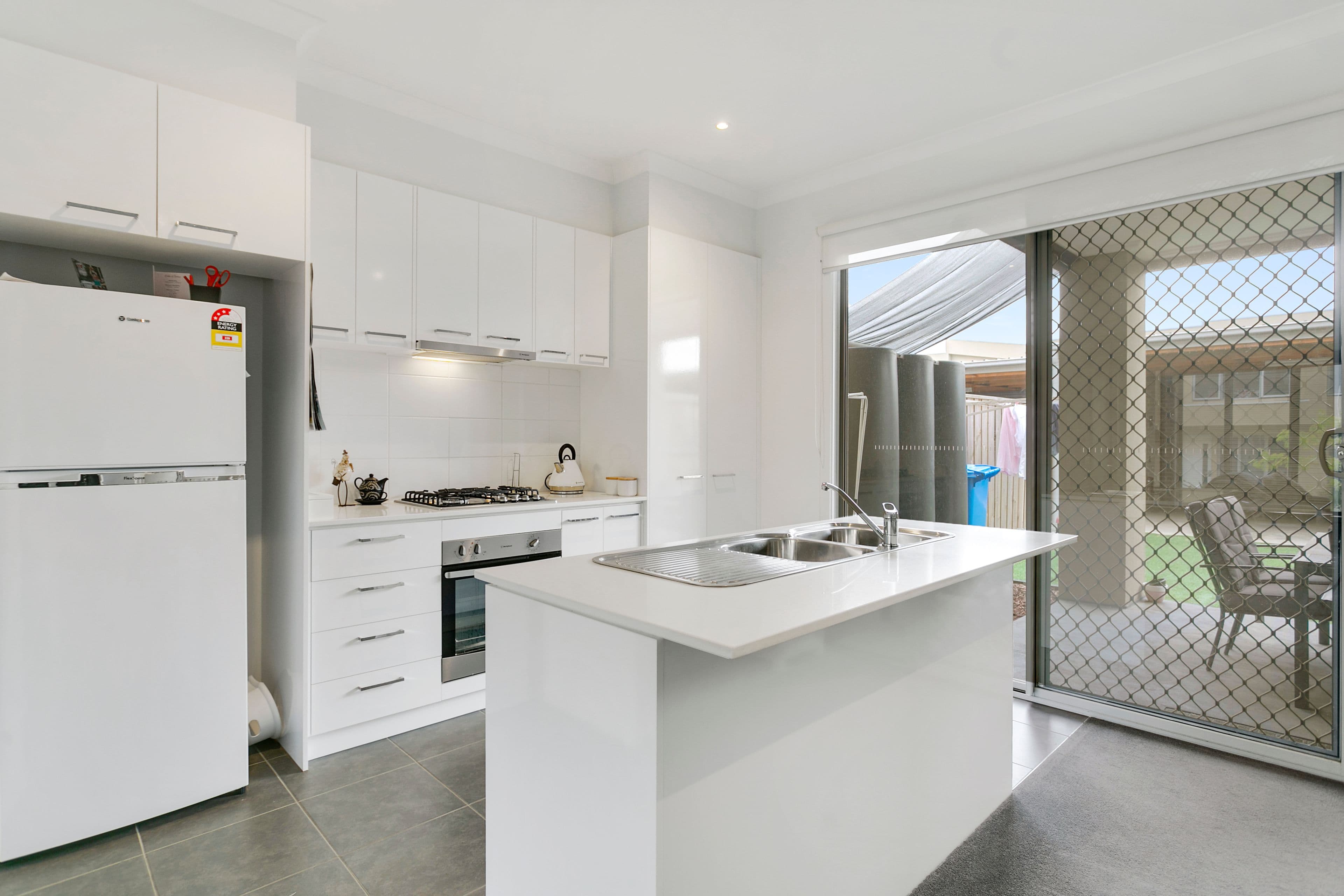 8 Nanea Path, Cranbourne VIC 3977, Cranbourne - Thumbnail 4