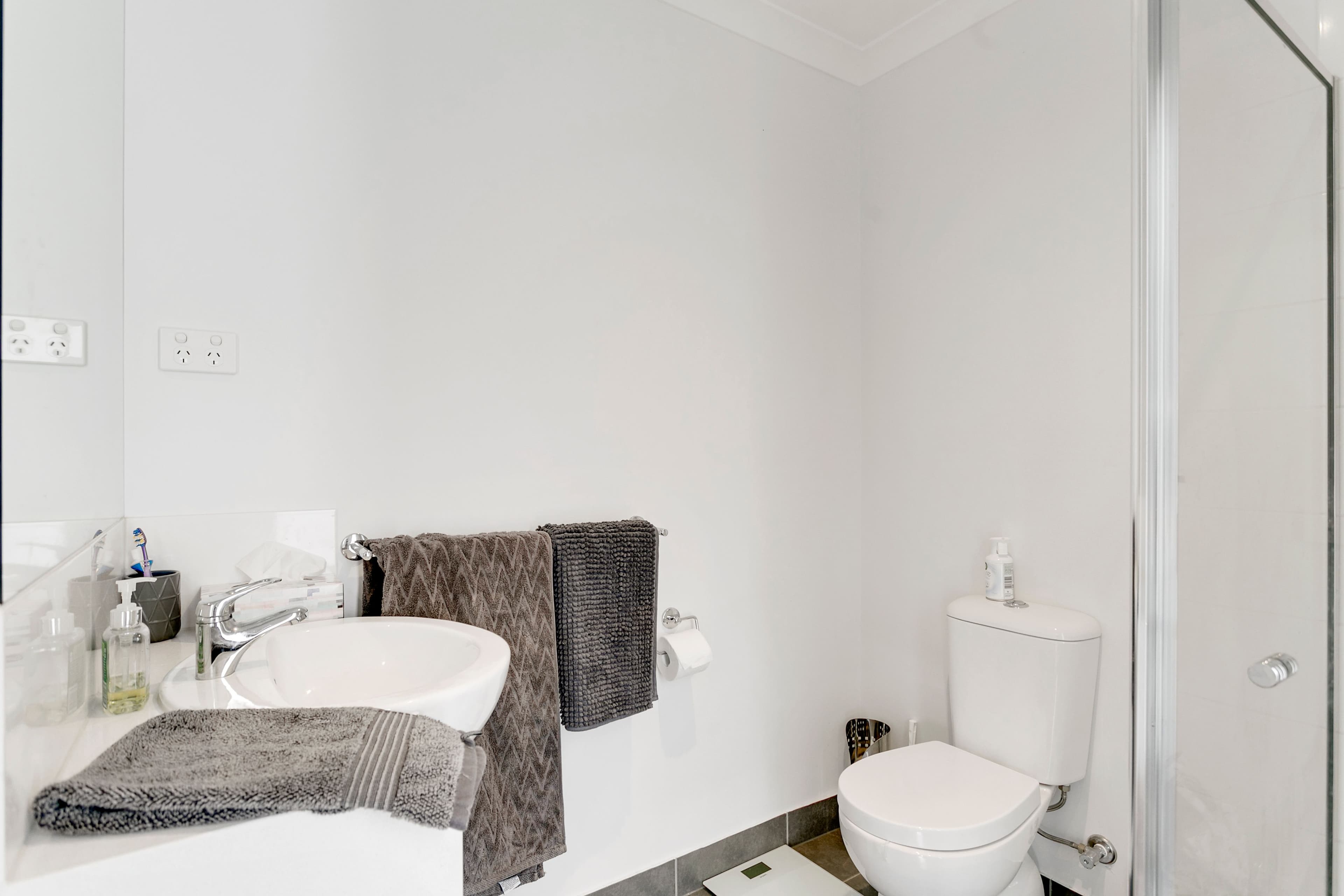 8 Nanea Path, Cranbourne VIC 3977, Cranbourne - Thumbnail 6