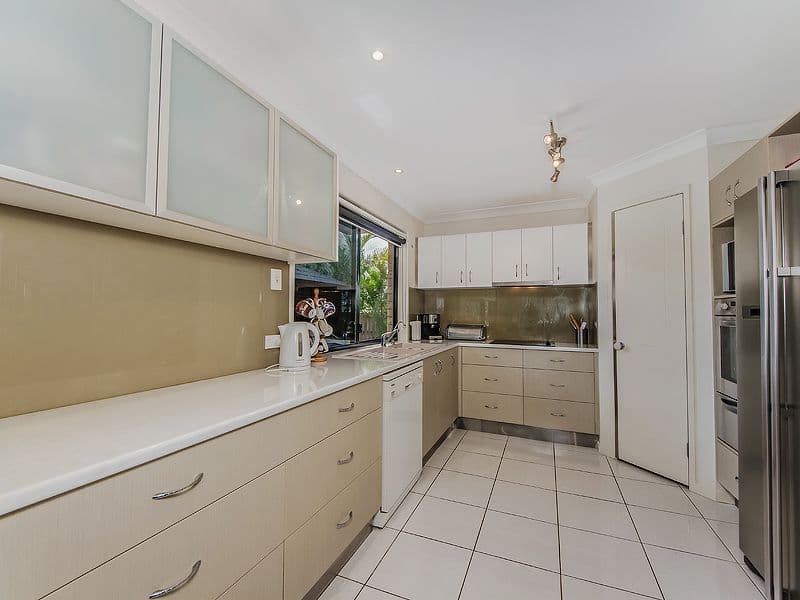 9 Prewett Street, UPPER COOMERA QLD 4209, Upper Coomera - Thumbnail 6