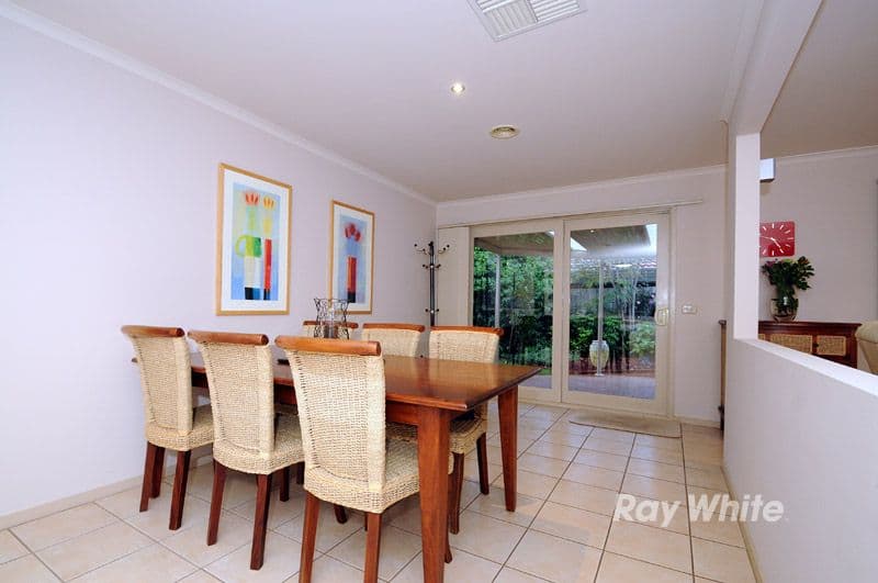 7 Armstrong Drive, ROWVILLE VIC 3178, Rowville - Thumbnail 3