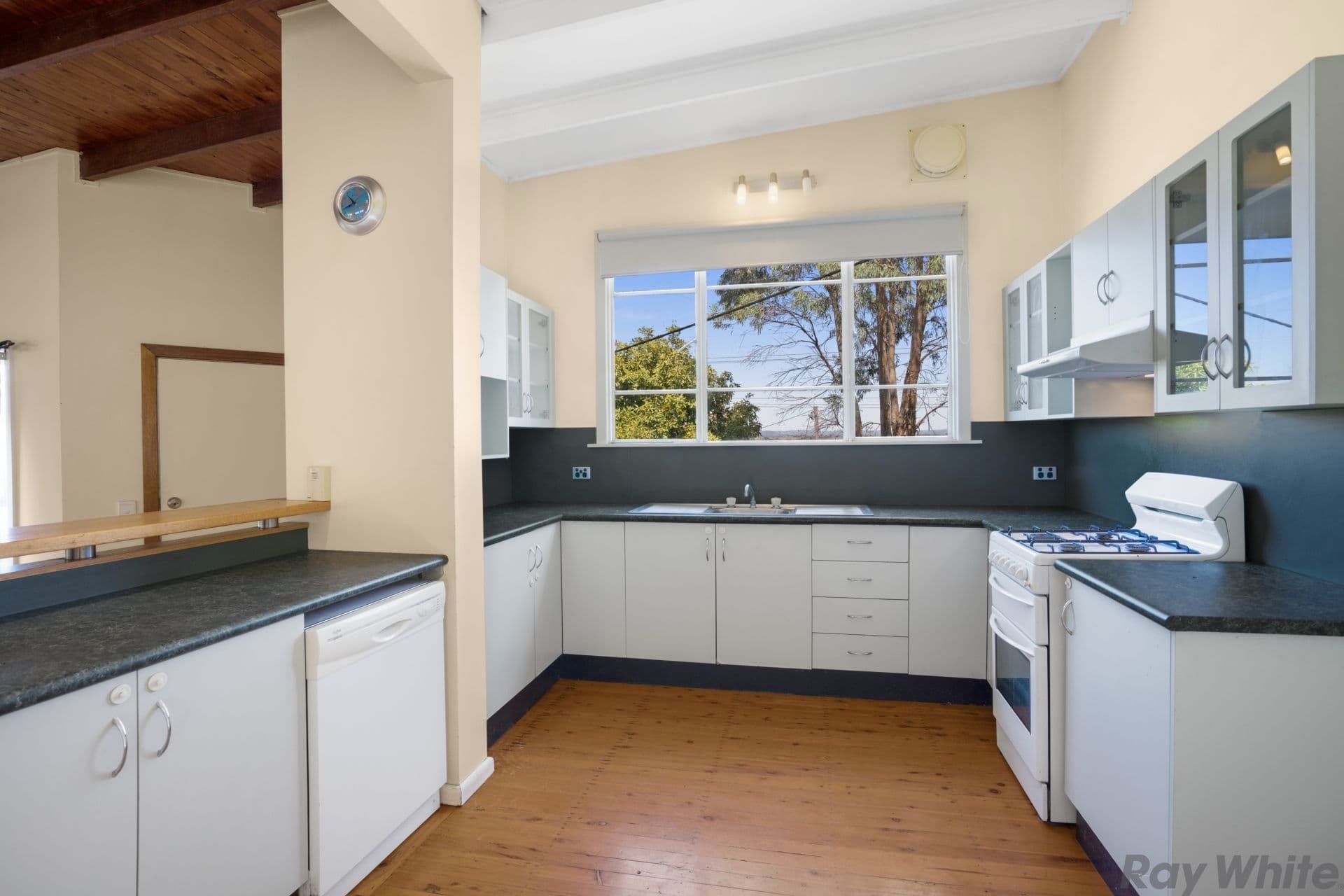 57 Park Street, East Maitland - Thumbnail 3