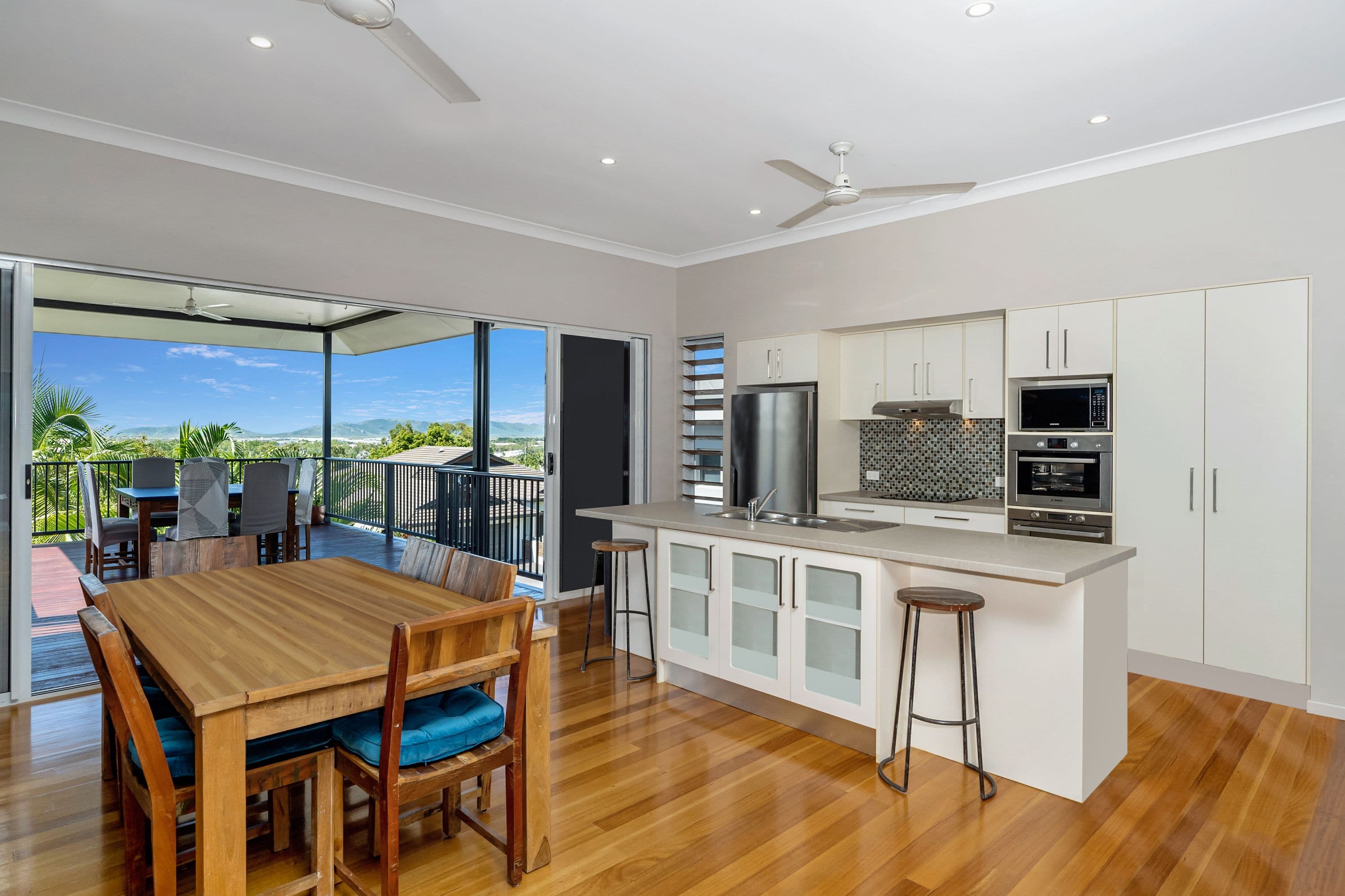 17 Mont Blanc Place, Mount Louisa QLD 4814, Mount Louisa - Thumbnail 5