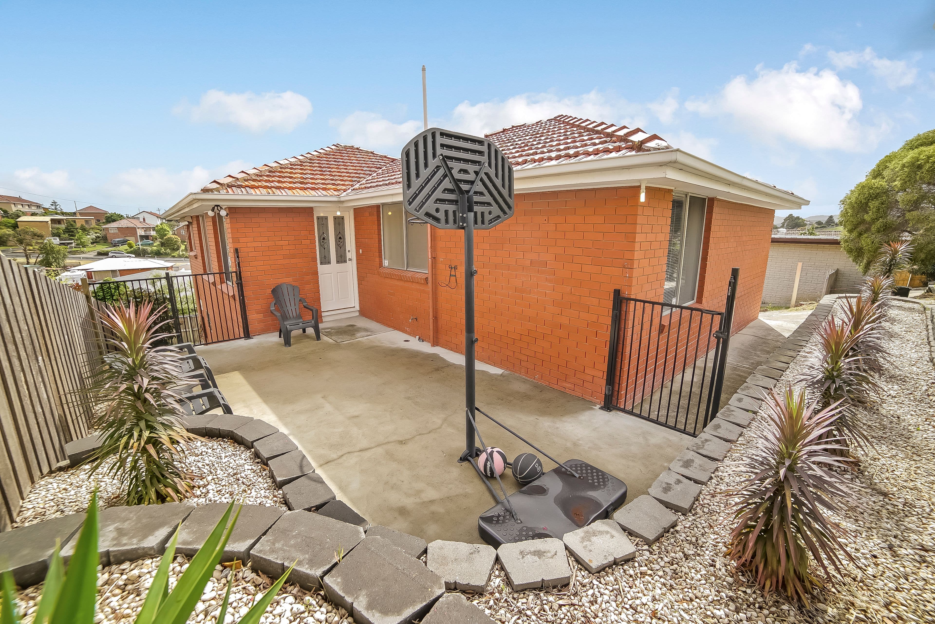 16 Chandos Drive, Berriedale TAS 7011, Berriedale - Thumbnail 4