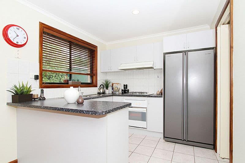 121 Romano Avenue, MILL PARK VIC 3082, Mill Park - Thumbnail 2
