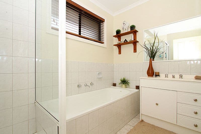 121 Romano Avenue, MILL PARK VIC 3082, Mill Park - Thumbnail 7