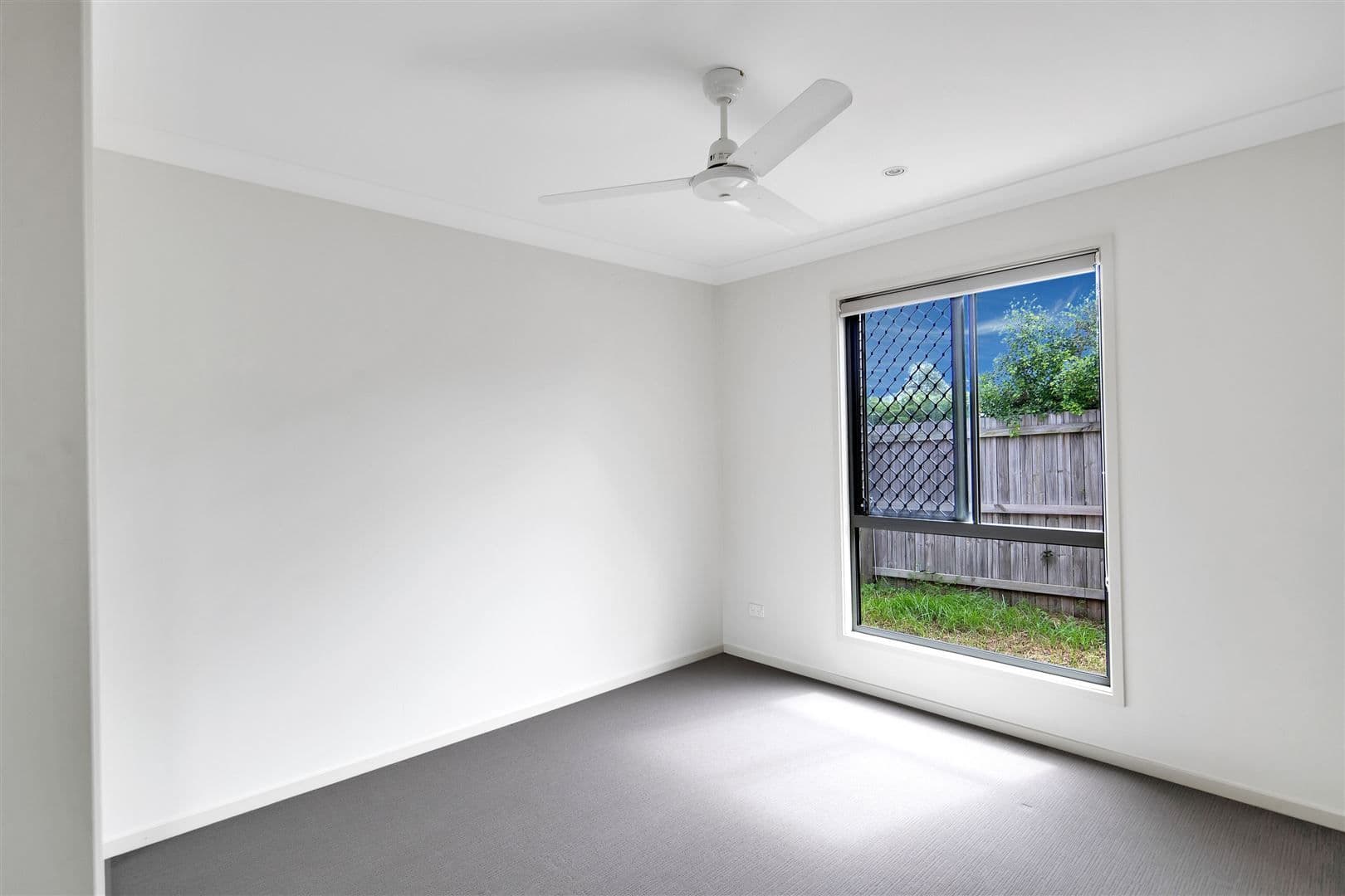 17 Macbeth Street, Kingston QLD 4114, Kingston - Thumbnail 5