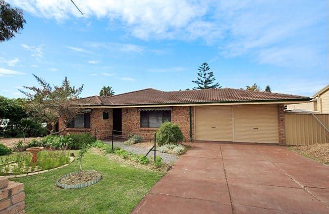 12 Oakdale Close, HALLS HEAD WA 6210, Halls Head - Image 1